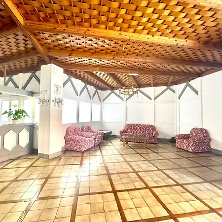 Daire One Bedroom With Spectacular Views, Atlantic Ocean *